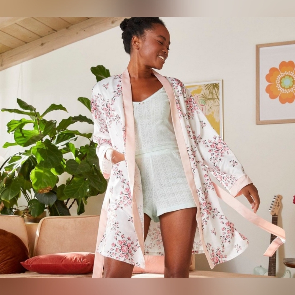New Morgan Lane Robe S/M
